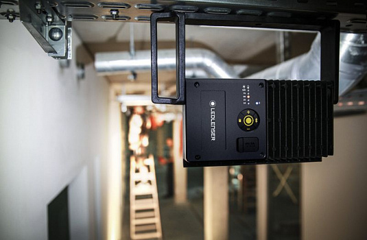 Cветодиодный фонарь прожектор Ledlenser iF8R аккумуляторный - фото Led Lenser (Лед Ленсер)