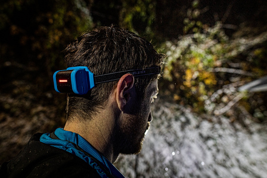 Светодиодный налобный фонарь Ledlenser NEO9R аккумуляторный для бега синий - фото Led Lenser (Лед Ленсер)