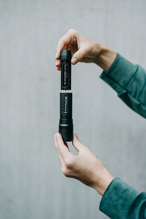 Светодиодный ручной фонарь Ledlenser P6 Core - фото Led Lenser (Лед Ленсер)