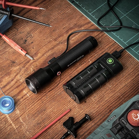 PowerBank Ledlenser Flex7 с аккумуляторной батареей 2х18650 - фото Led Lenser (Лед Ленсер)