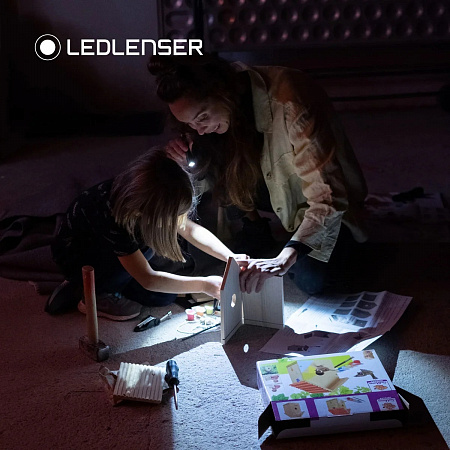 Светодиодный ручной фонарь Ledlenser P3 Core - фото Led Lenser (Лед Ленсер)